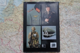 WG.1-85915-052-7  GERMAN ARMY UNIFORMS of WORLD WAR II in color